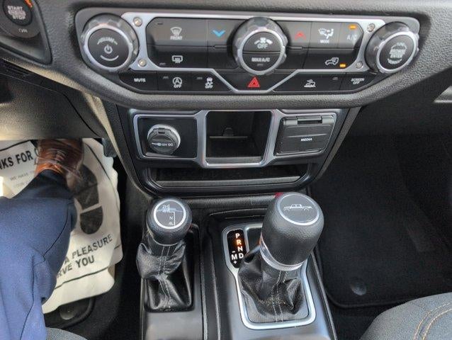 2024 Jeep Gladiator Sport