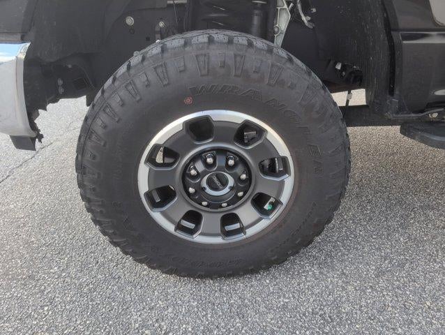 2024 Ford Super Duty F-250 SRW Lariat Tremor