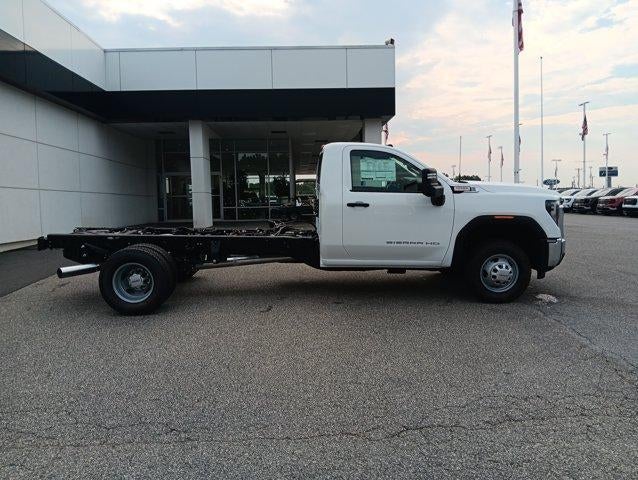 2026 GMC Sierra 3500 HD Chassis Cab Pro