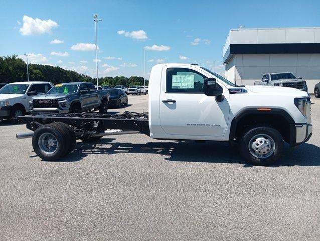 2026 GMC Sierra 3500 HD Chassis Cab Pro