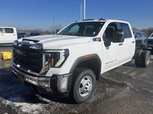 2026 GMC Sierra 3500 HD Chassis Cab Pro
