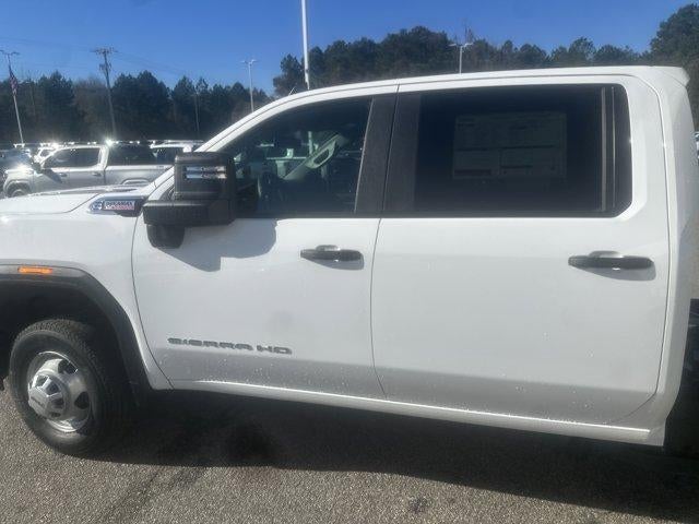 2026 GMC Sierra 3500 HD Chassis Cab Pro