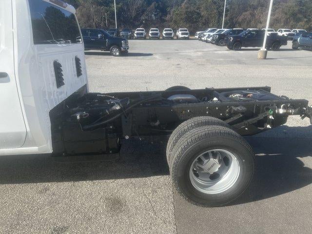 2026 GMC Sierra 3500 HD Chassis Cab Pro