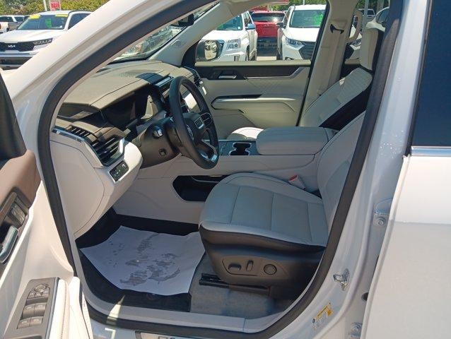 2024 GMC Acadia FWD Denali