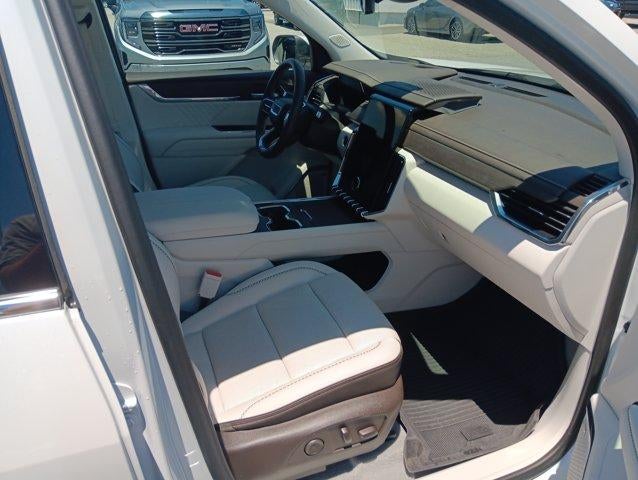 2024 GMC Acadia FWD Denali