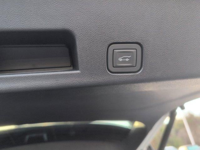 2025 GMC Acadia FWD Denali