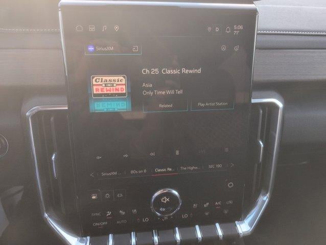 2025 GMC Acadia FWD Denali