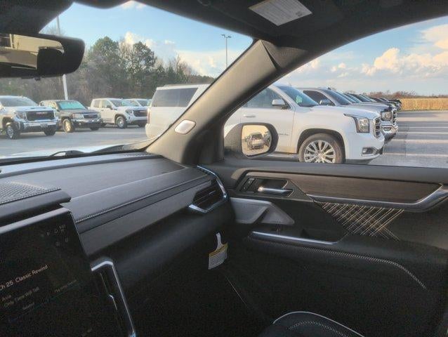 2025 GMC Acadia FWD Denali