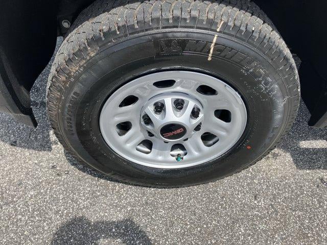 2025 GMC Sierra 2500 HD Pro