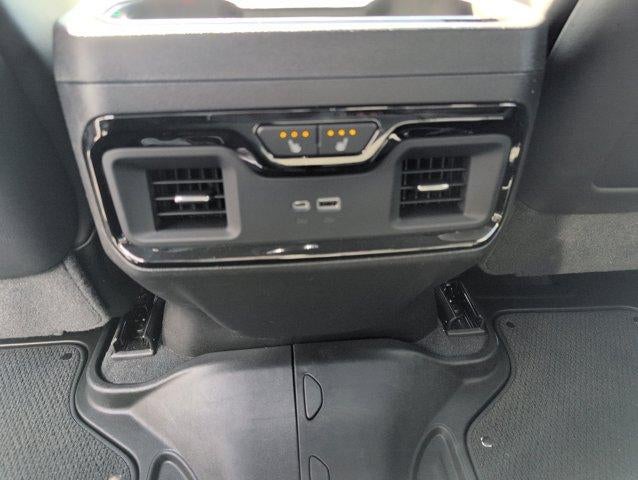 2025 GMC Sierra 1500 AT4X