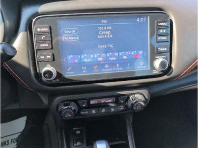 2021 Nissan Kicks SR