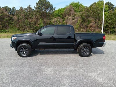 2022 Toyota Tacoma 4WD SR5