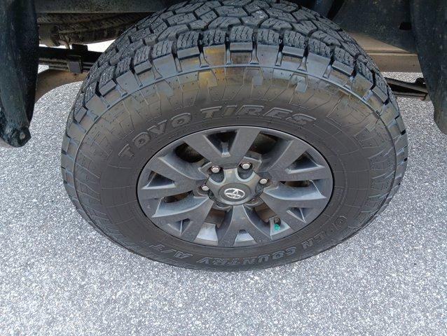 2022 Toyota Tacoma 4WD SR5