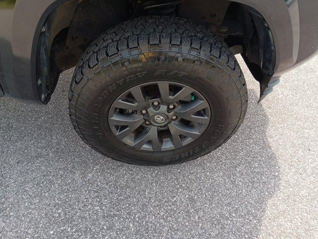 2022 Toyota Tacoma 4WD SR5