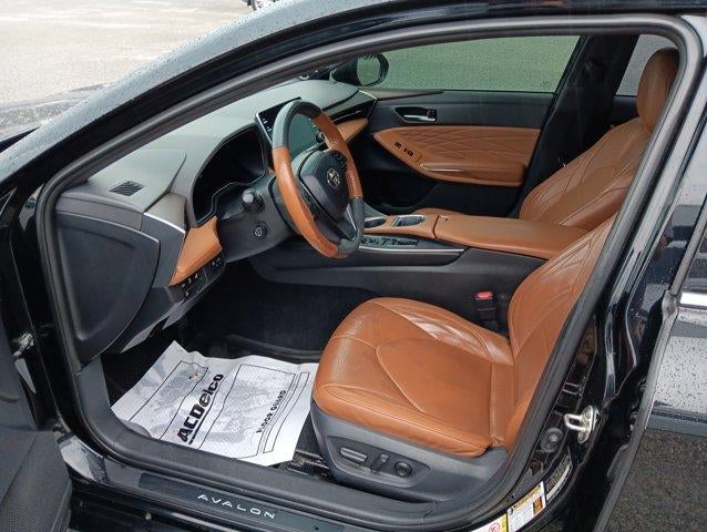 2019 Toyota Avalon Touring