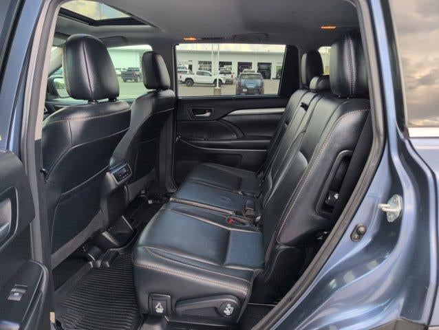 2018 Toyota Highlander SE