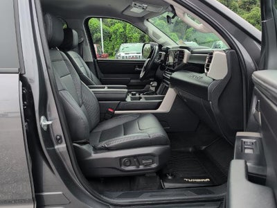 2024 Toyota Tundra 4WD SR5
