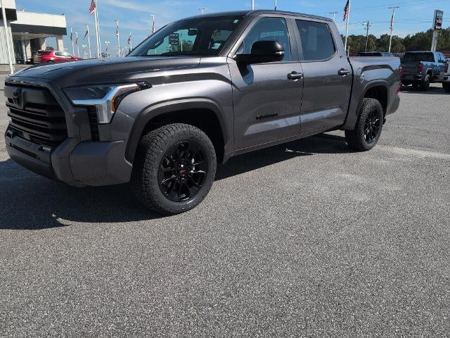 2024 Toyota Tundra 4WD SR5