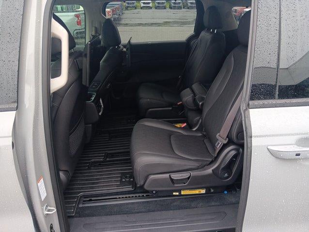 2025 Kia Carnival Hybrid SX
