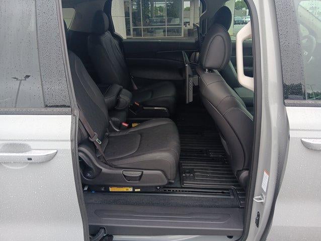 2025 Kia Carnival Hybrid SX