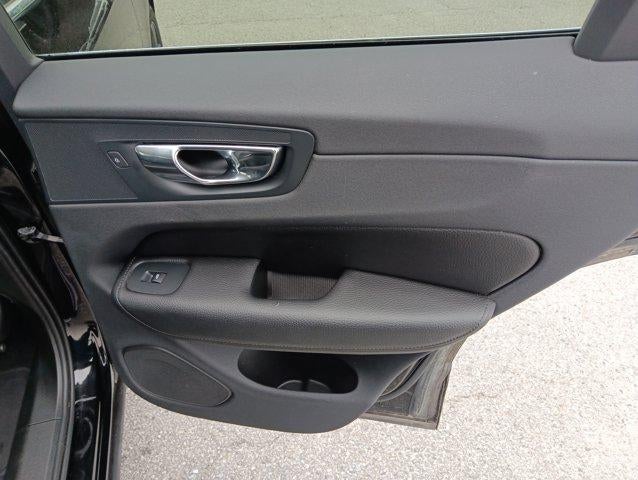 2019 Volvo XC60 Momentum