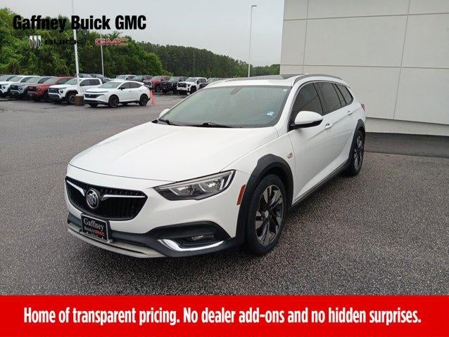 2019 Buick Regal TourX Essence