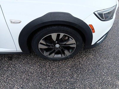 2019 Buick Regal TourX Essence