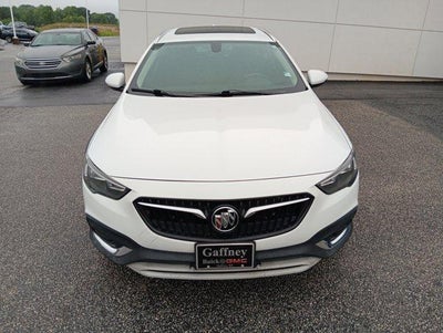 2019 Buick Regal TourX Essence